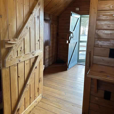 1 Room Cabin Rental 02