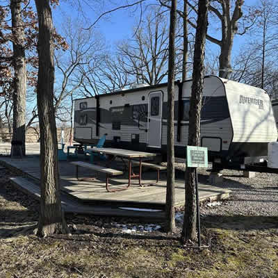 1 Room Cabin Rental 02